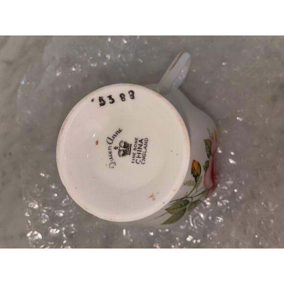 Queen Anne Roses Footed Cup & Saucer Set England - Picture 8 of 10